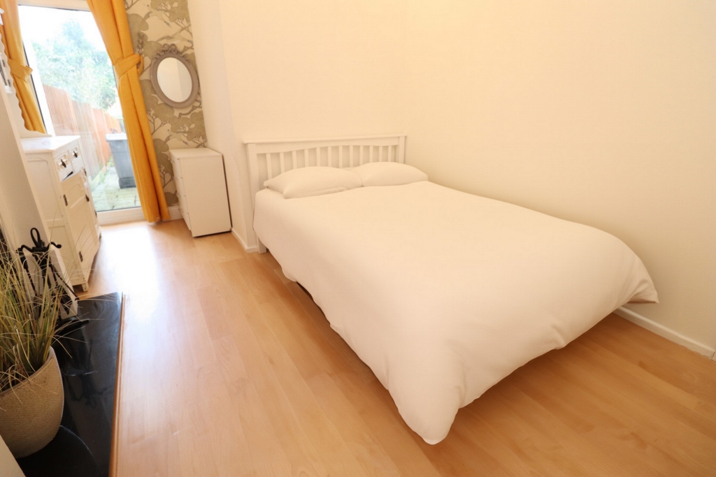 Double room - Single use to rent in Willesden Green, London, NW2