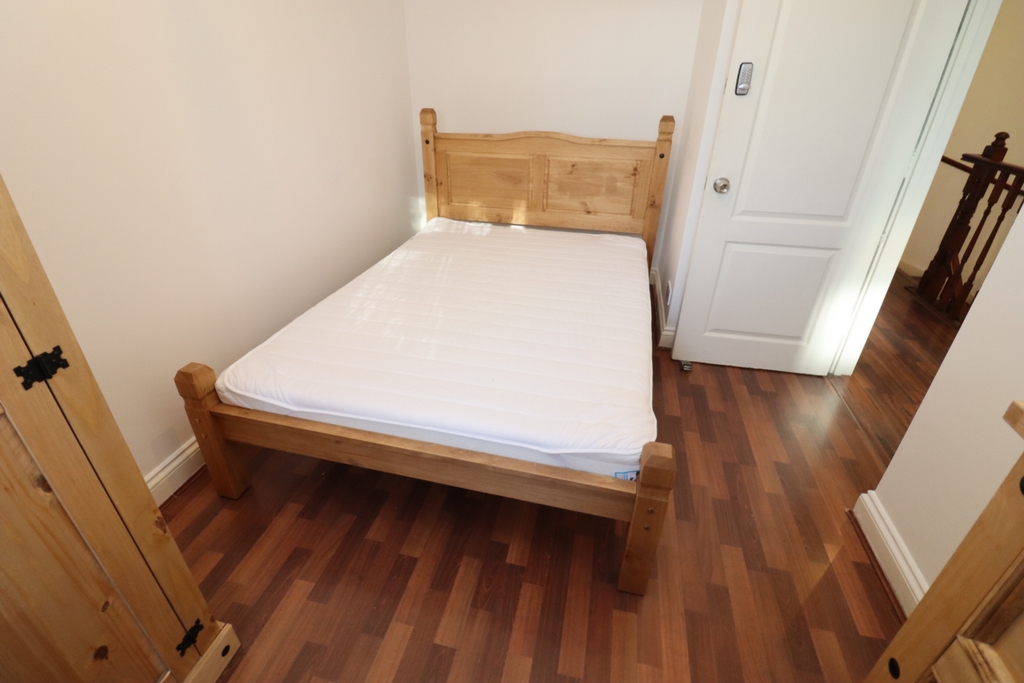 Double room - Single use to rent in Beckton, London, E6