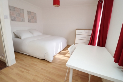 Double Room to rent in Tollgate Road, Beckton, London, E6