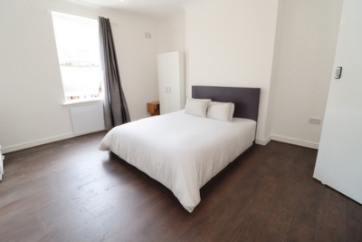 Double room - Single use to rent in Brixton Hill, Brixton, London, SW2