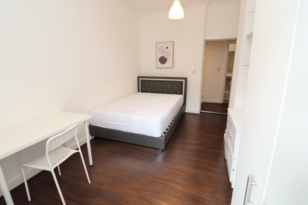 Double room - Single use to rent in Brixton, London, SW2