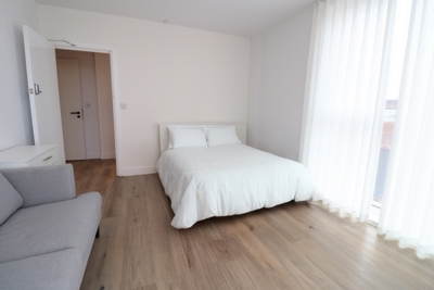 Double Room to rent in Iris House, Southall, London, UB1