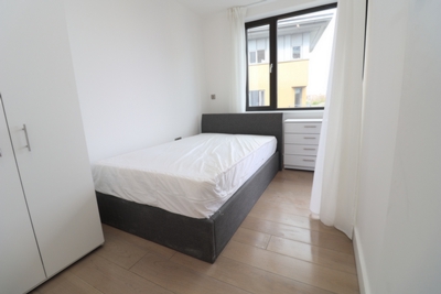 Double room - Single use to rent in Rosewood Building,Cremer Street, Hoxton, London, E2