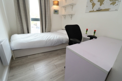 Single Room to rent in Lavender House, 1b Ratcliffe Cross Street, Limehouse, London, E1