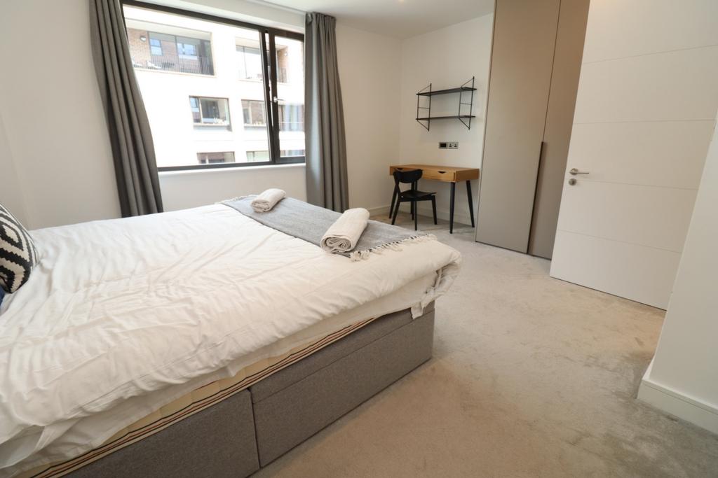 5 Bedroom Ensuite Single Room to rent in Hoxton, London, E2