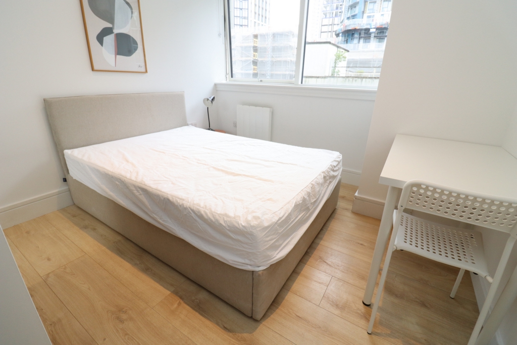Double room - Single use to rent in Wembley, London, HA9