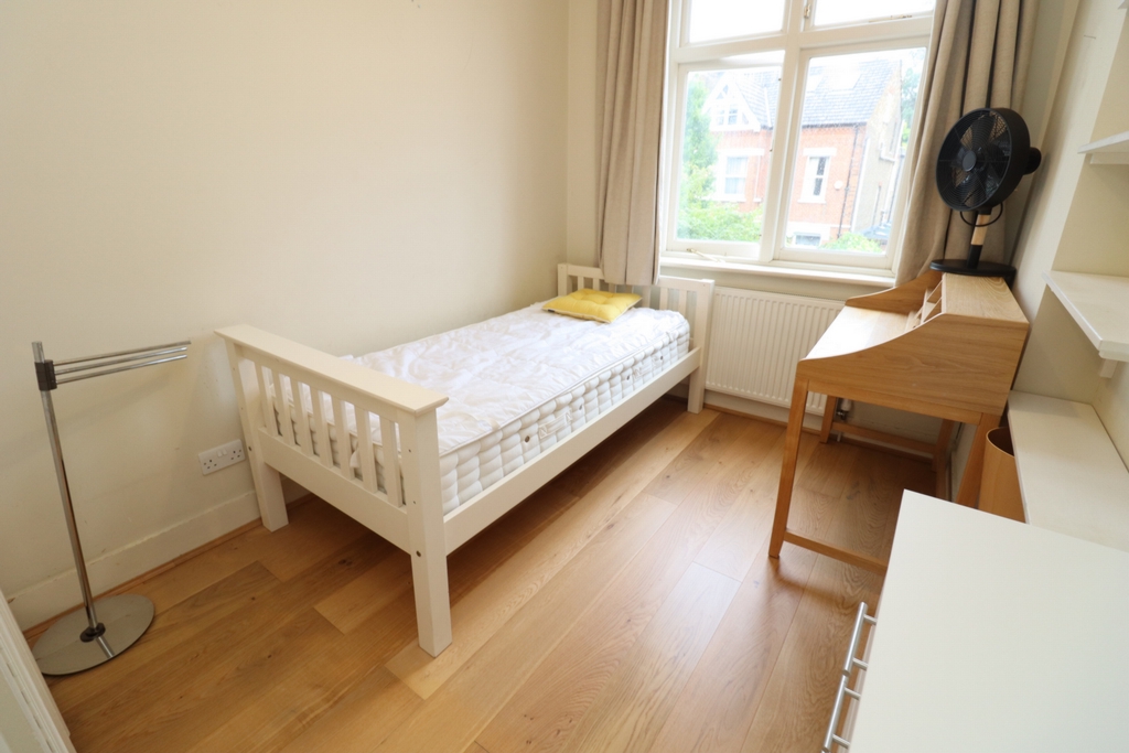 Single Room to rent in Hanwell, London, W7