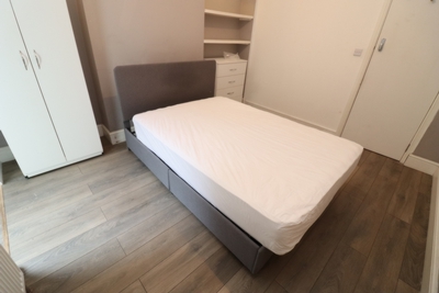 Double room - Single use to rent in Maldon Road, Acton Central, London, W3