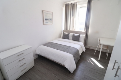 Double room - Single use to rent in Grindall House,Darling Row, Whitechapel, London, E1