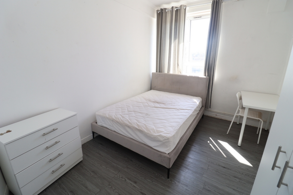Double room - Single use to rent in Whitechapel, London, E1