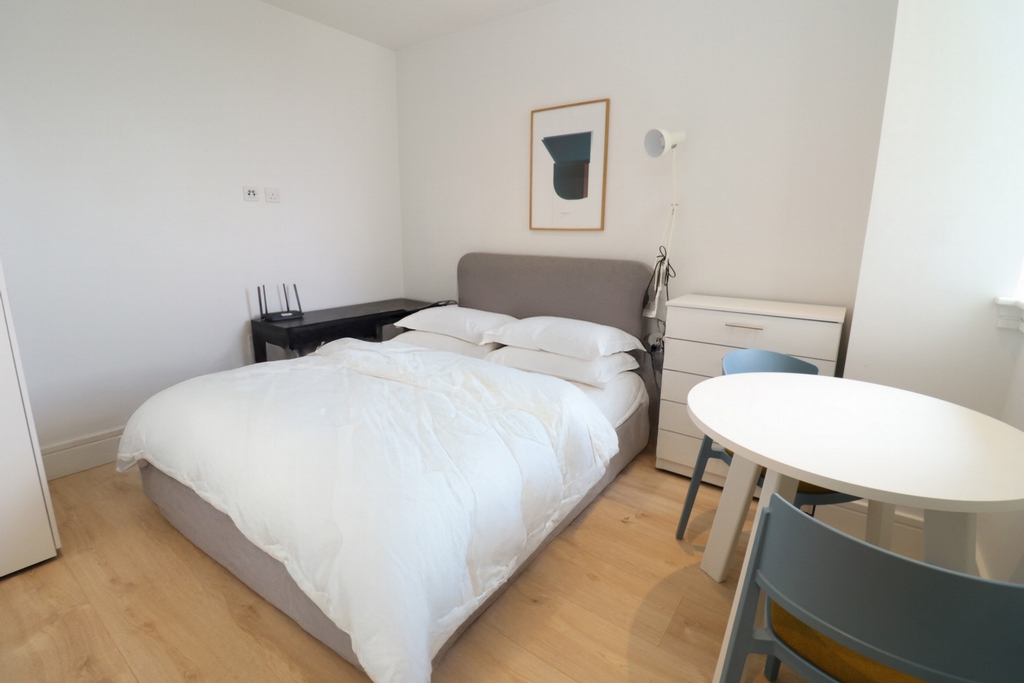Double room - Single use to rent in Wembley, London, HA9