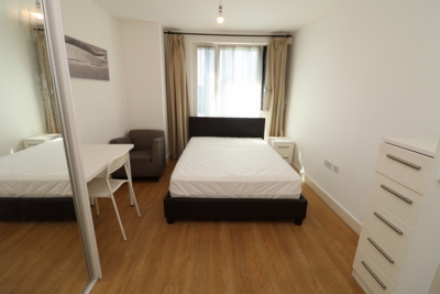 Ensuite Double Room to rent in Marner Point,1 Jefferson Plaza, Bromley-By-Bow, London, E3