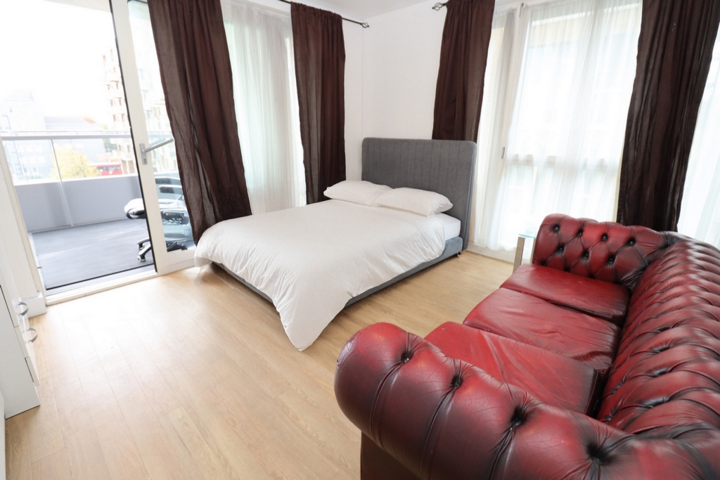 Double room - Single use to rent in Bromley-By-Bow, London, E3