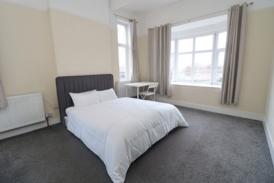 Double room - Single use to rent in Baring Road, Grove Park, London, SE12