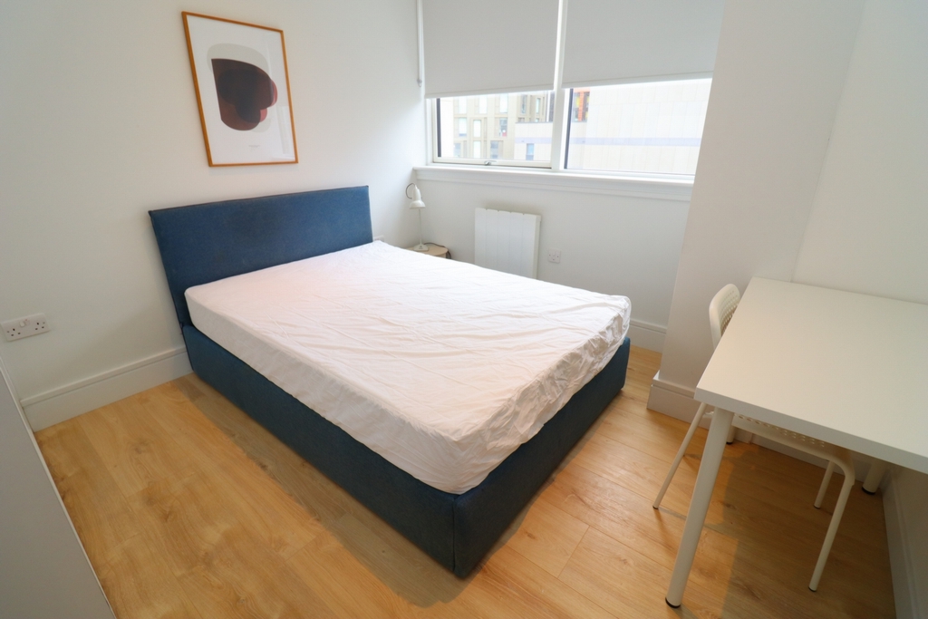 Double room - Single use to rent in Wembley, London, HA9