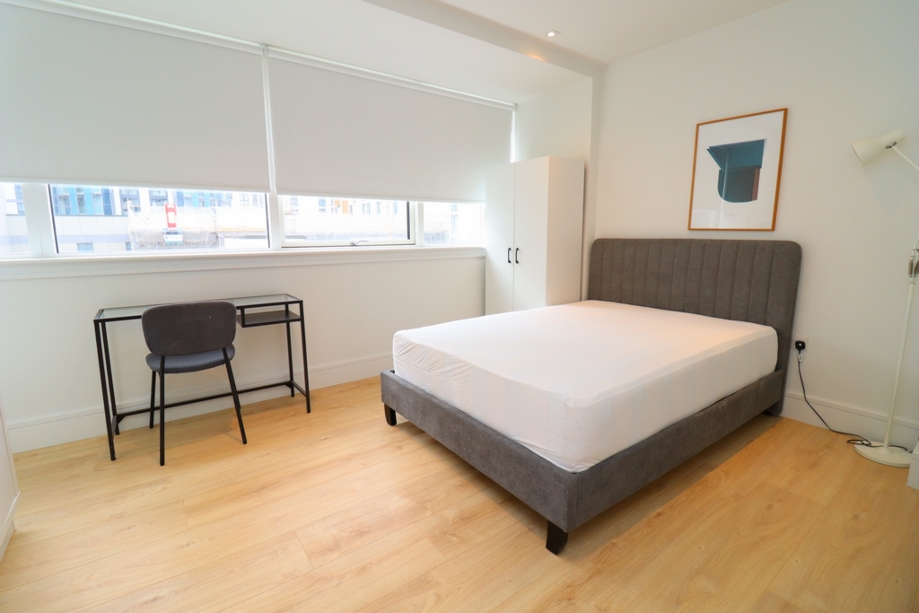 Double room - Single use to rent in Wembley, London, HA9