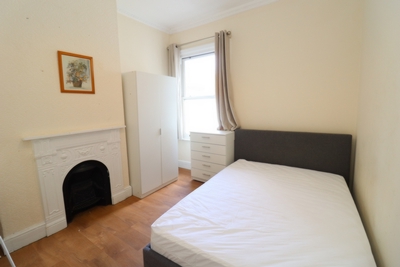 Double room - Single use to rent in Vaughan Road, Harrow, London, HA1