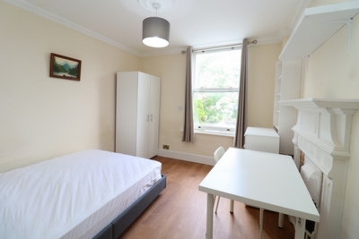 Double room - Single use to rent in Vaughan Road, Harrow, London, HA1