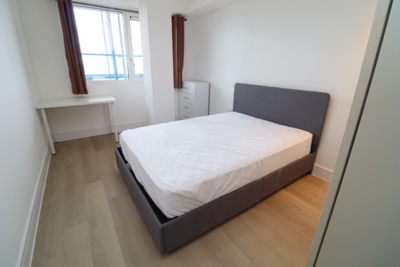 Ensuite Double Room to rent in Premier House,112 Station Road, Edgware, London, HA8