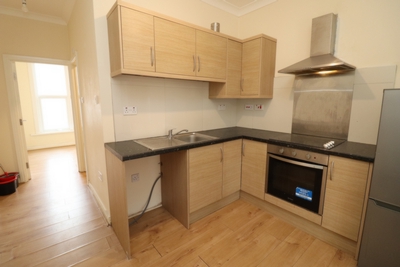 Apartment to rent in Ashgrove Road, Ilford, London, IG3