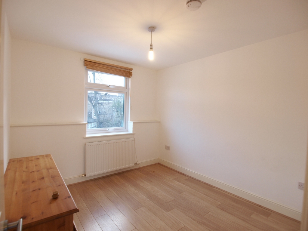 2 bedrooms flat, 1 Flat D Daleview Road Manor House London