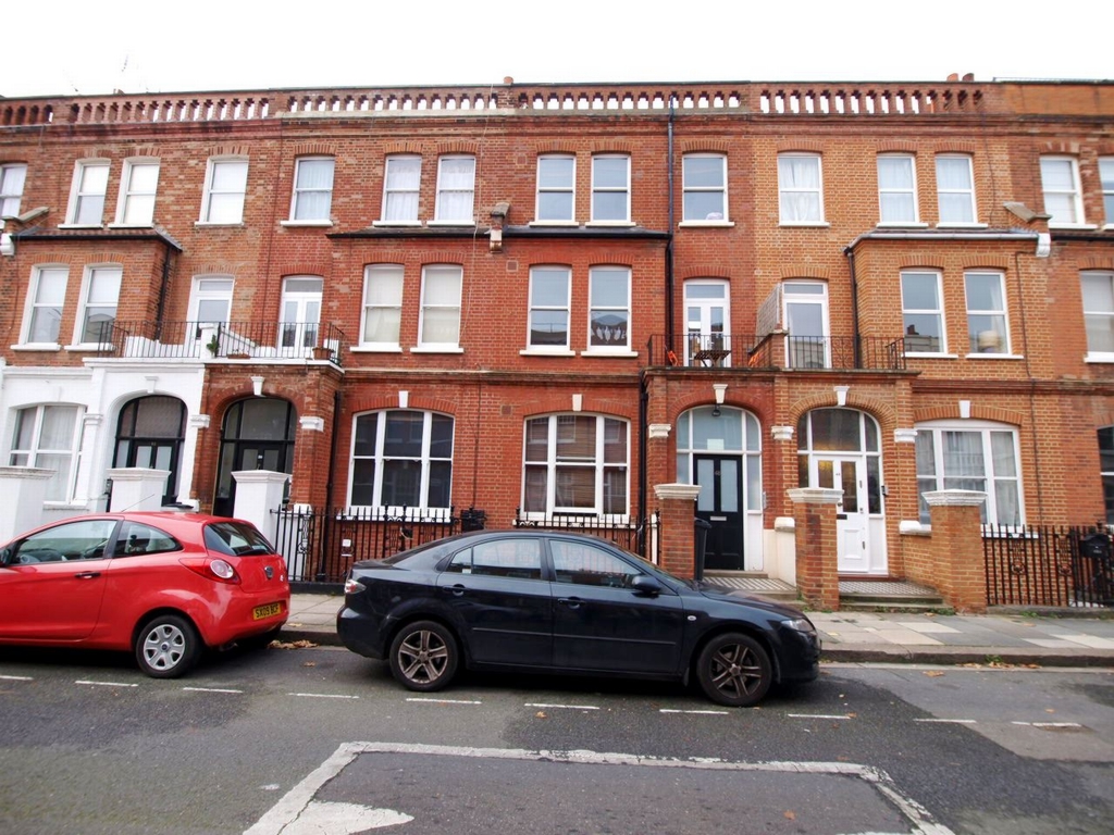 1 bedroom flat, 48 Flat 2 Perham Road West Kensington London
