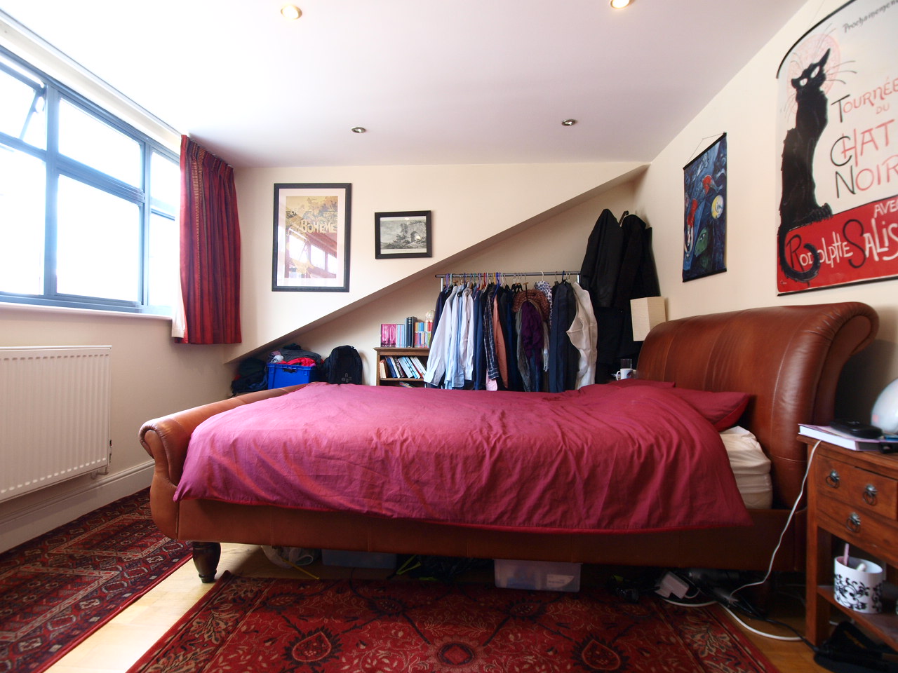 1 bedroom flat, 35-37 5 Church Walk Stoke Newington London