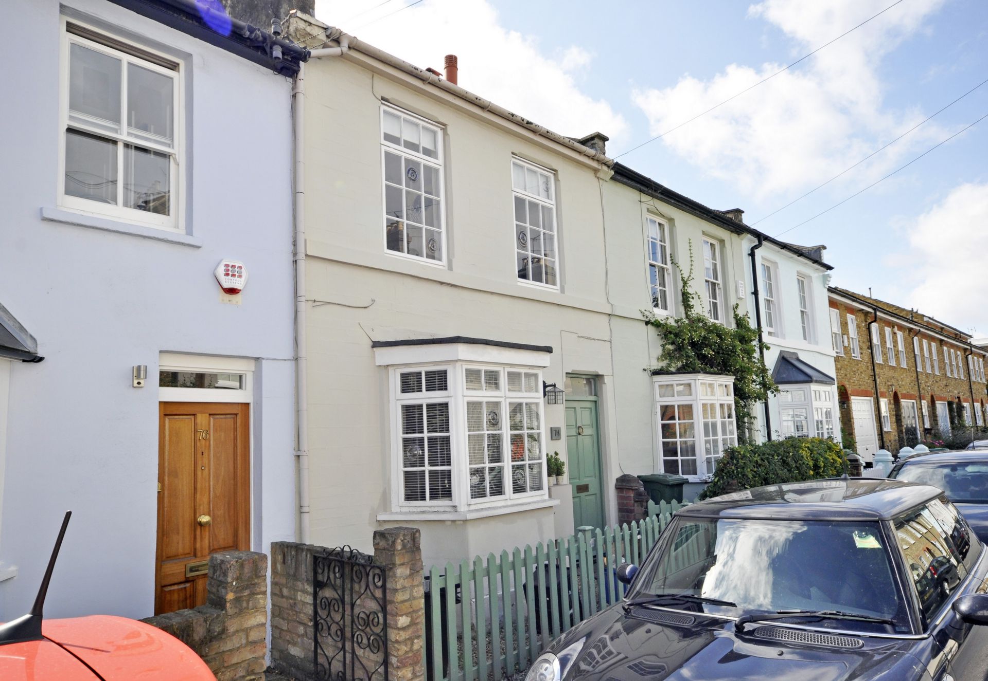 2 bedrooms house, 74 Archway Street Barnes London