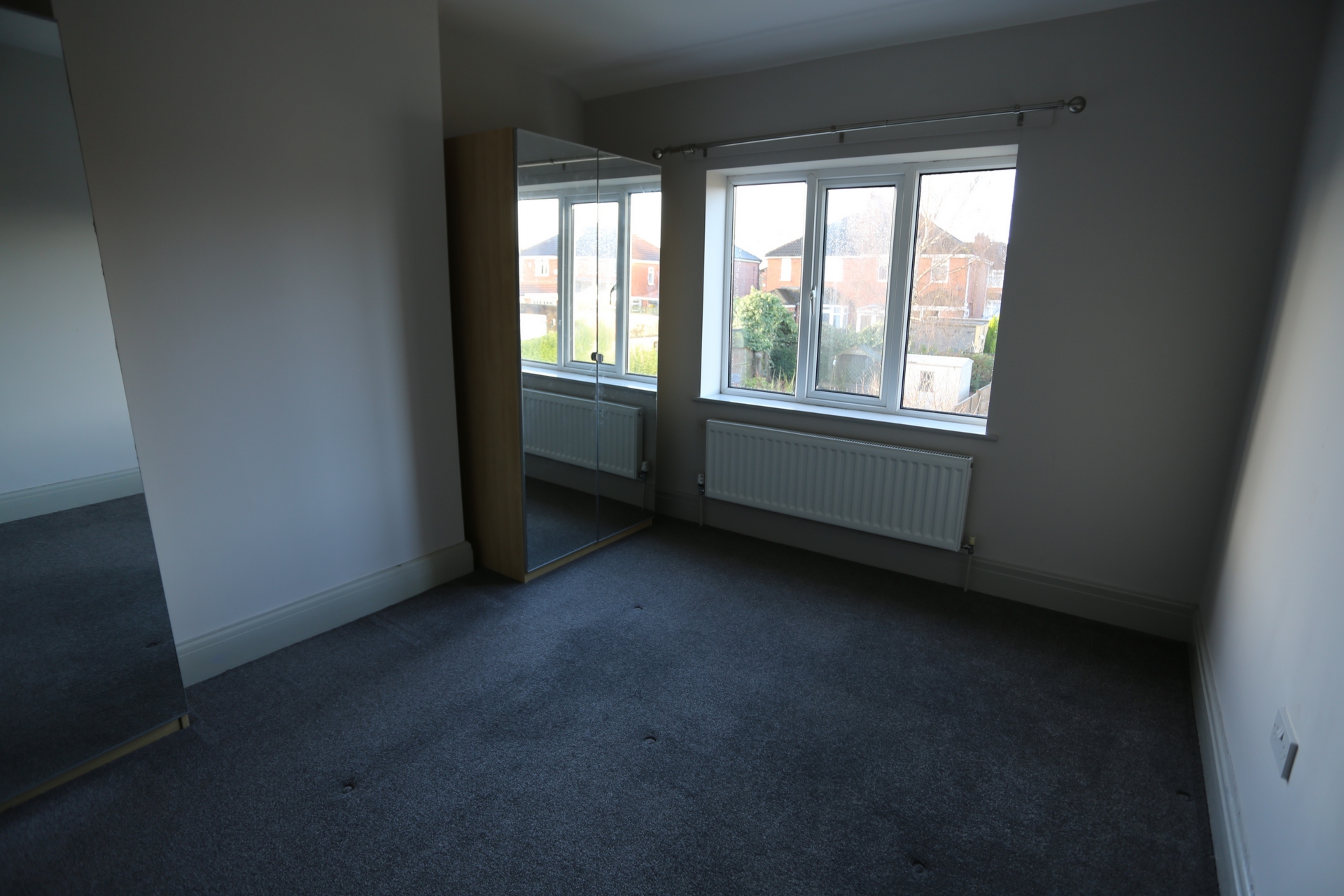 3 bedrooms semi detached, 7 Courtway Drive Sneyd Green Stoke on Trent Staffordshire