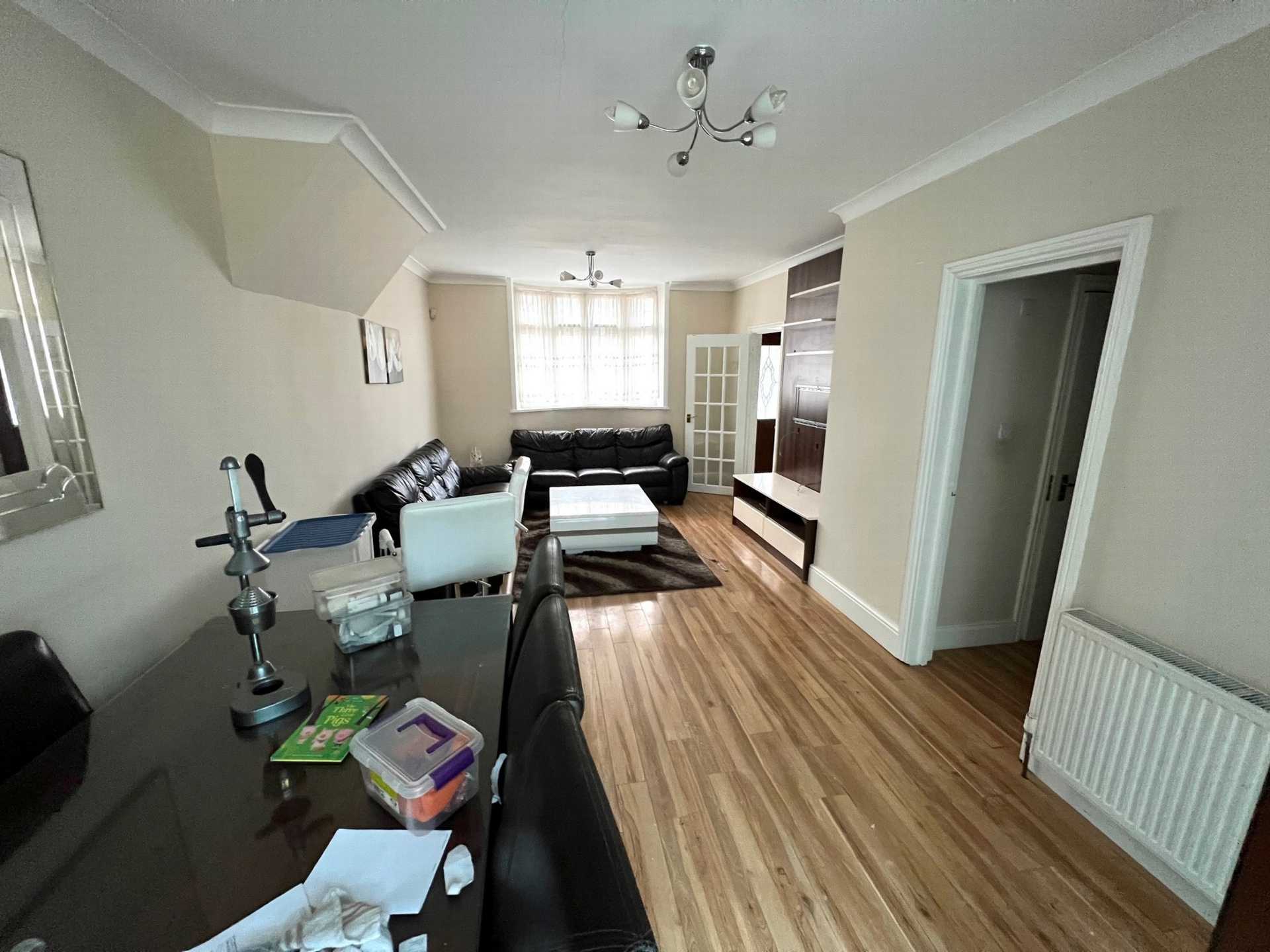 5 bedrooms house, 16 York Avenue Hayes, Middlesex Greater London