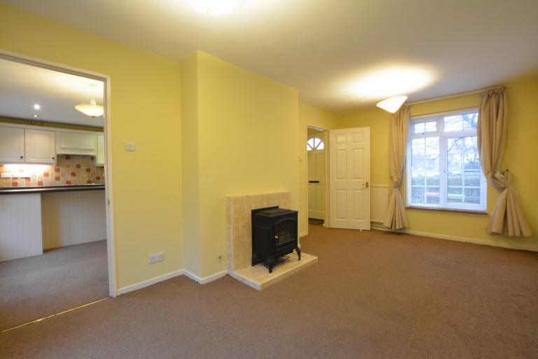 3 bedrooms house, 36 Shaws Road Northgate Crawley West Sussex