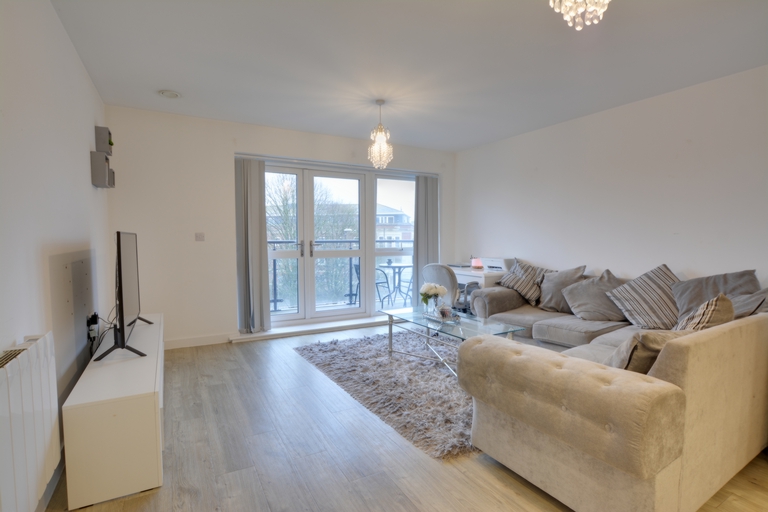 1 bedroom apartment, 139 Apex Apartments West Green Drive Crawley West Sussex