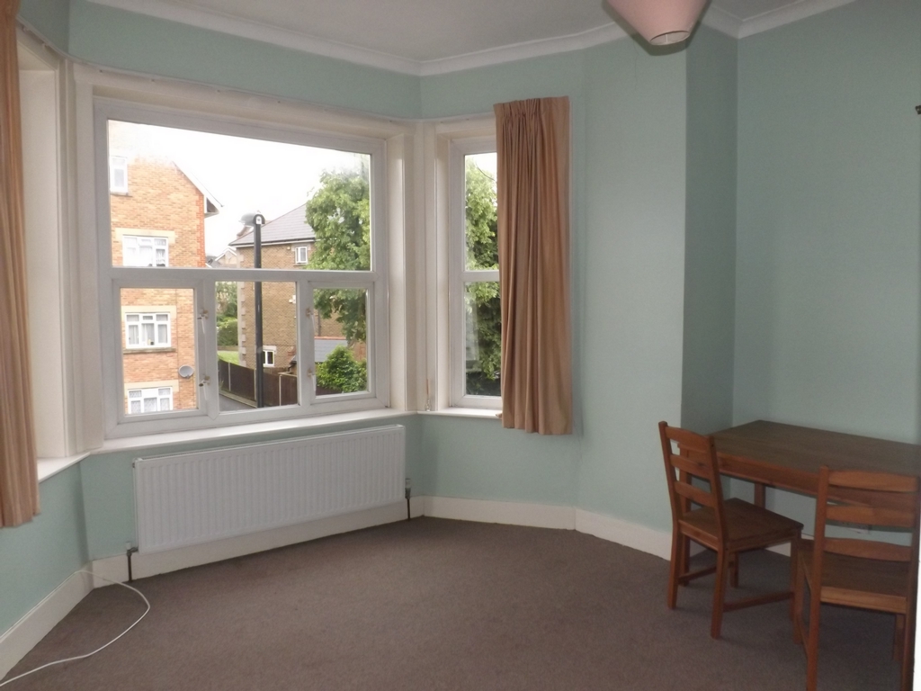 1 bedroom flat, 6 Flat 7 Eldon Park South Norwood London