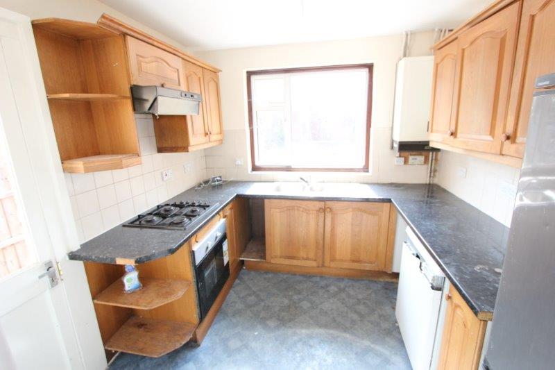 3 bedrooms house, 52 Oakley Rd South Norwood London