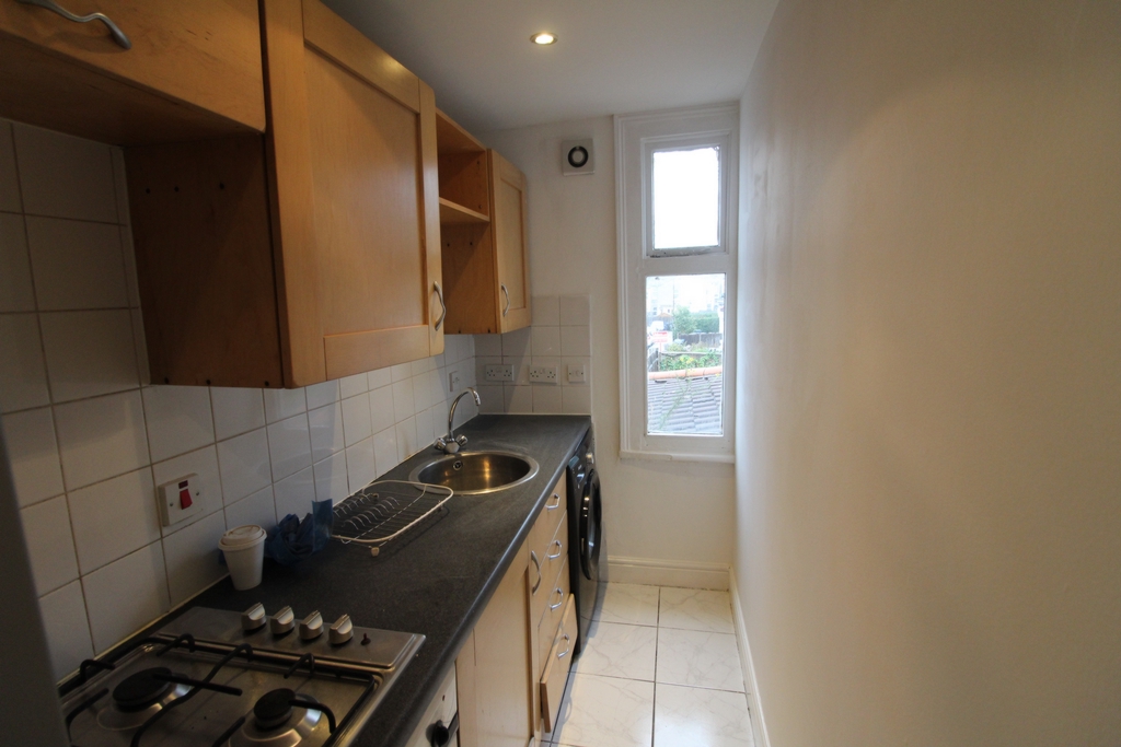1 bedroom flat, 179 Flat 2 Selhurst Road South Norwood London