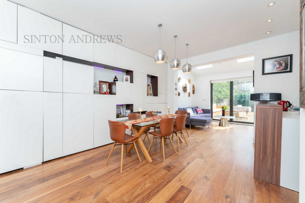 Sinton Andrews Estate Agents - Based in Ealing West London