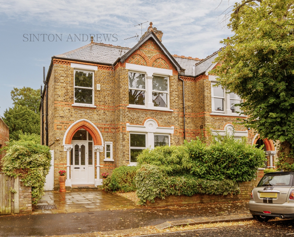 Sinton Andrews Ealing’s independent estate agent for over 36 years.