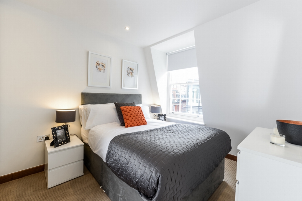 1 bedroom flat, 44 16 The Belvedere, Bedford Row Holborn London