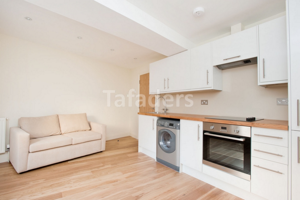 1 bedroom flat, 247 12 Shaftesbury Avenue West End London