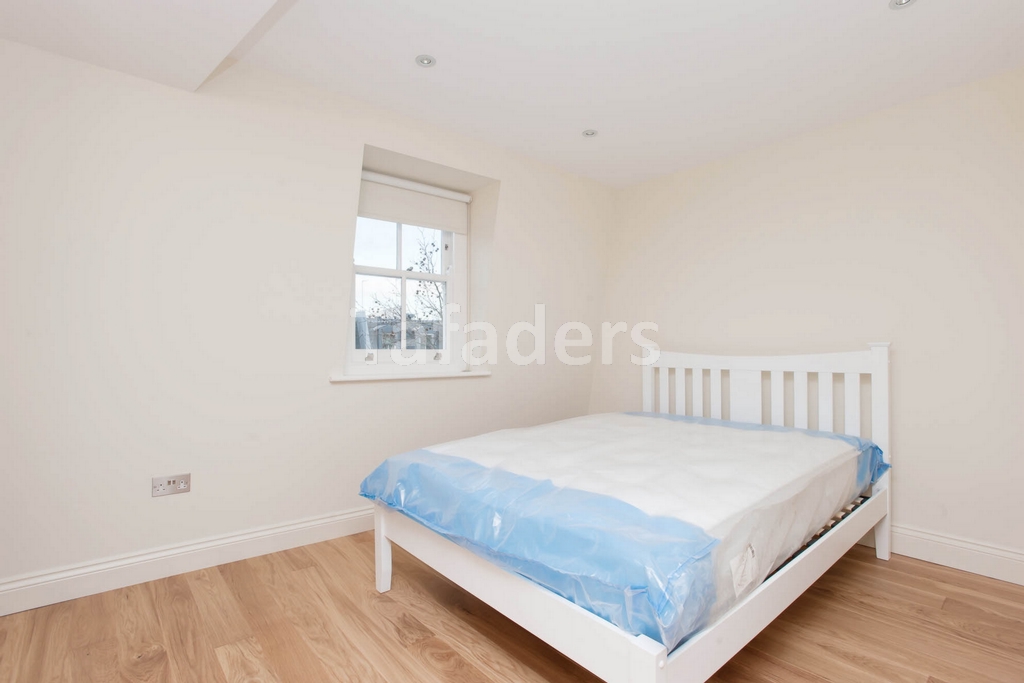1 bedroom flat, 247 12 Shaftesbury Avenue West End London