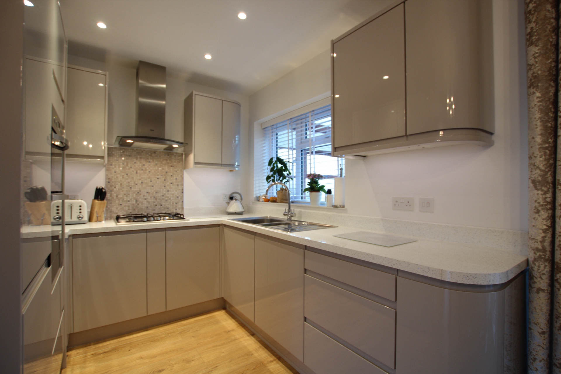 Bullwell Crescent, Cheshunt VIA Properties