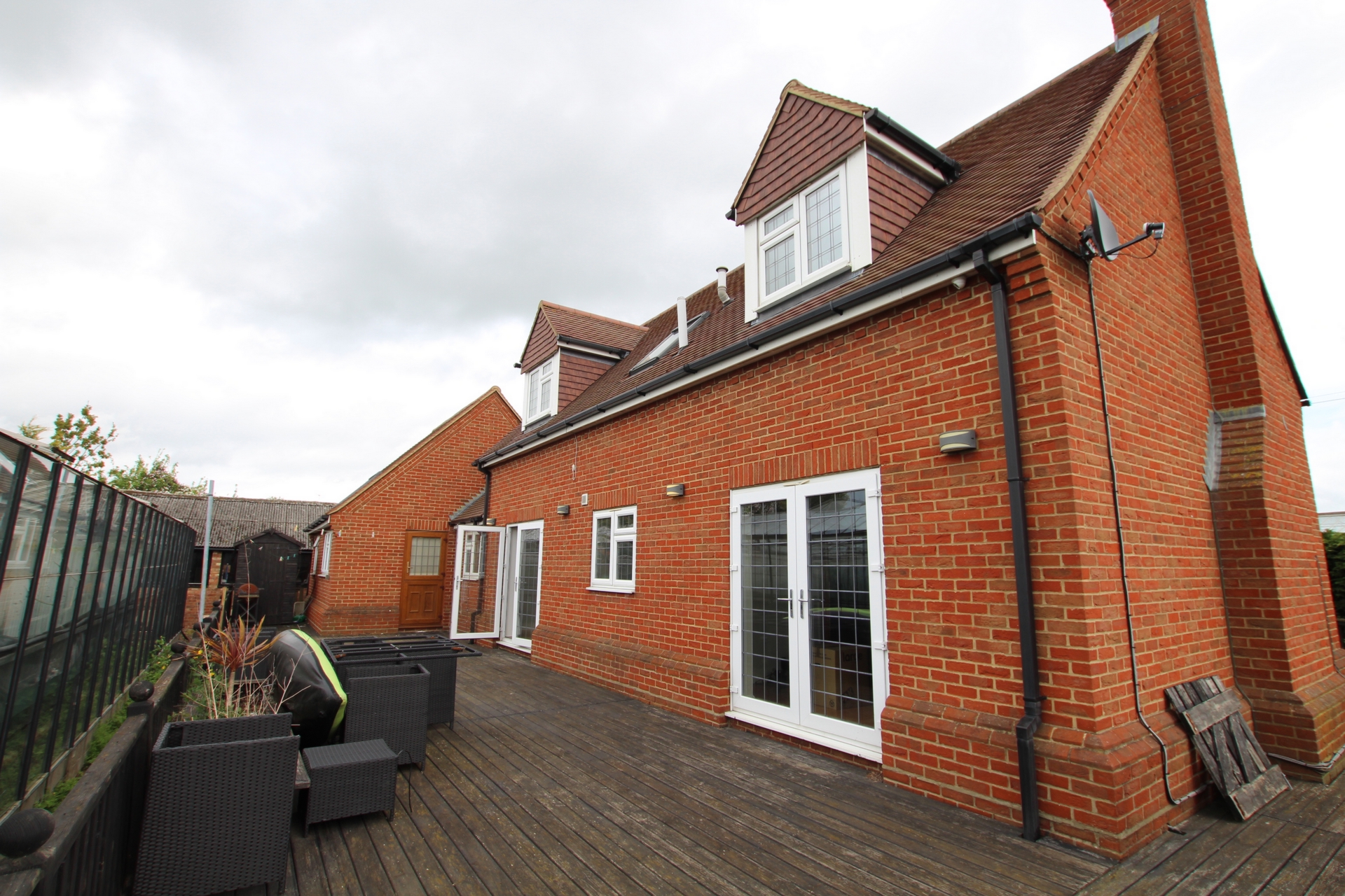 Old House Lane, Roydon, Harlow VIA Properties