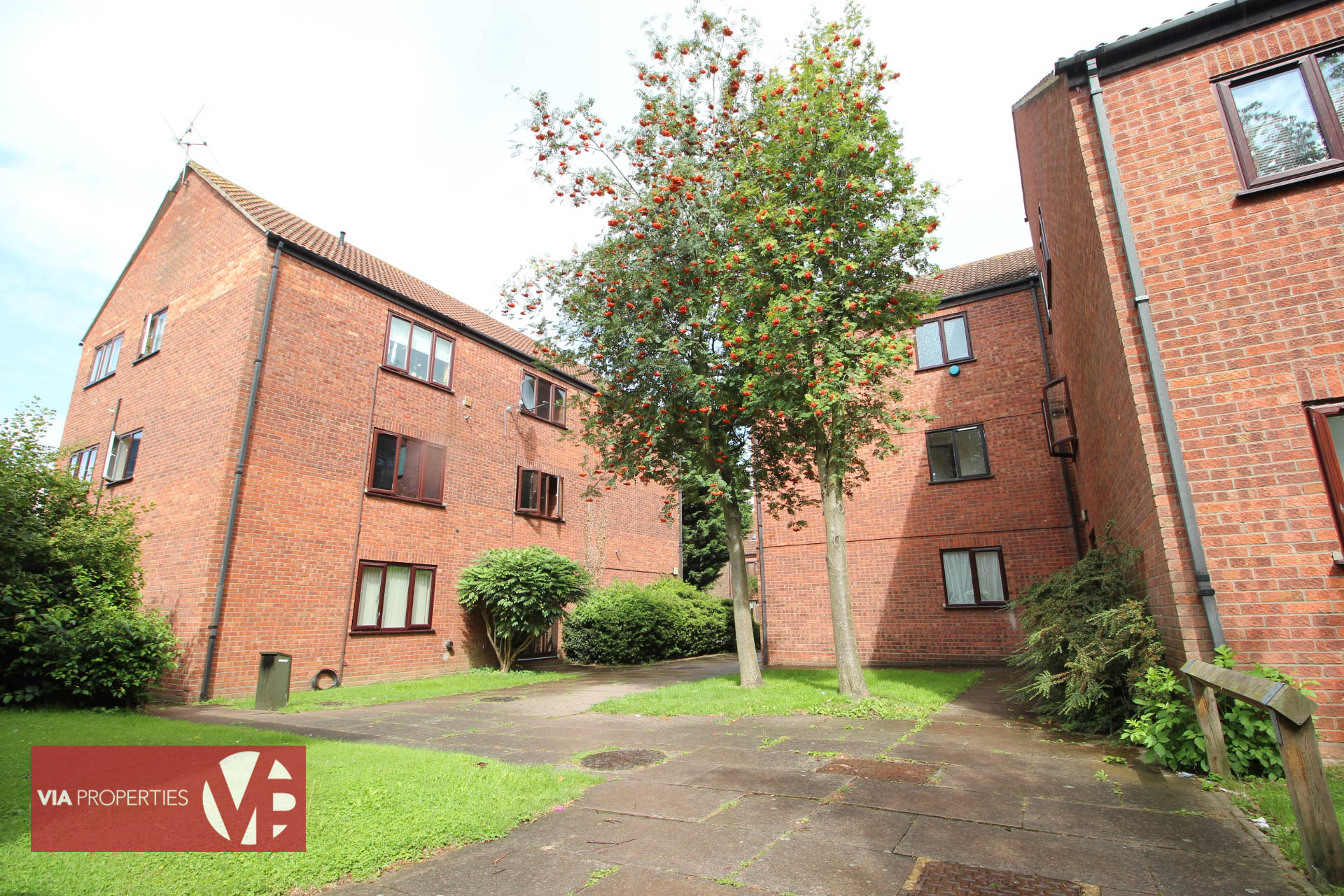 Chilworth Gate, Silverfield, Broxbourne VIA Properties