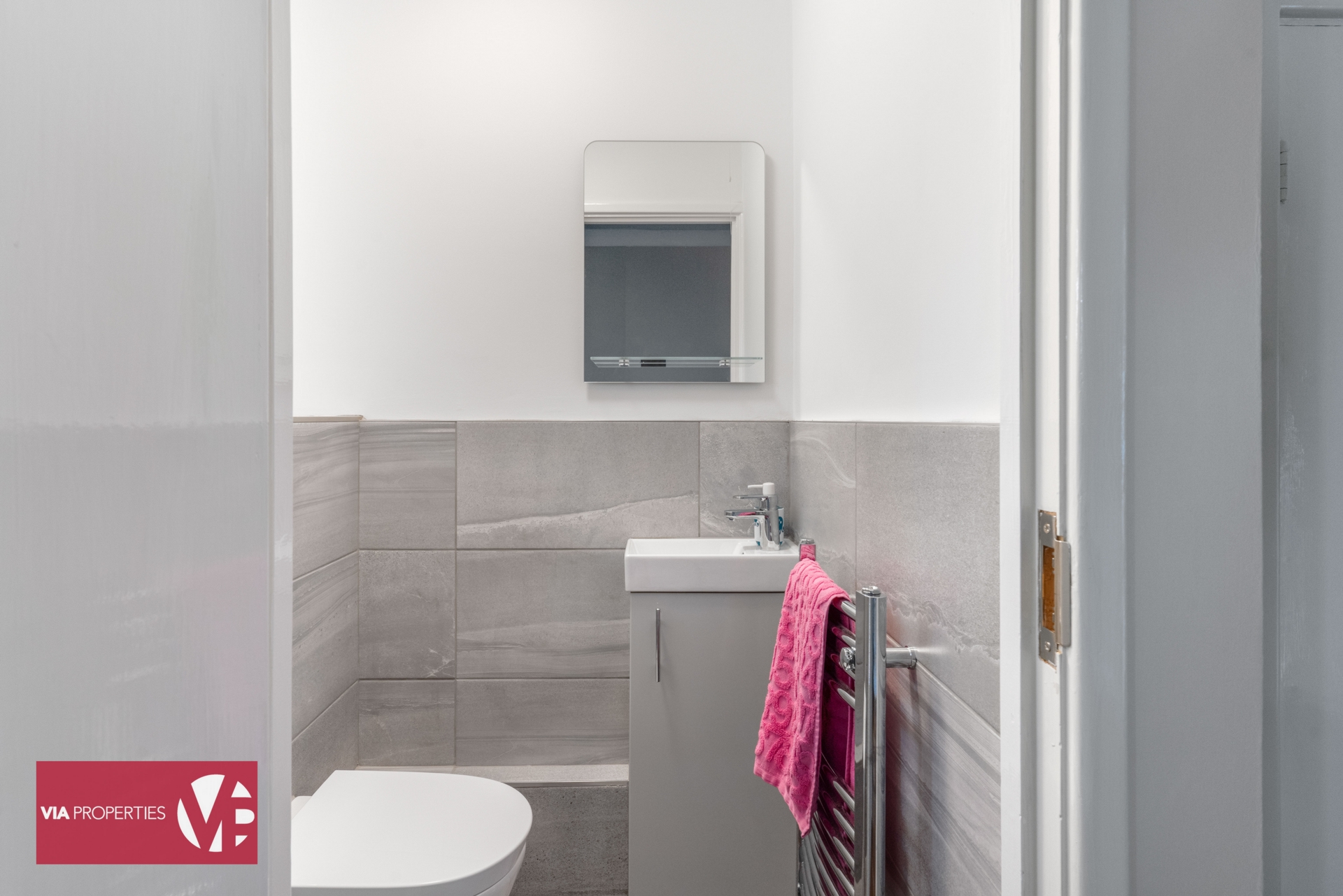 College Road, Hoddesdon VIA Properties