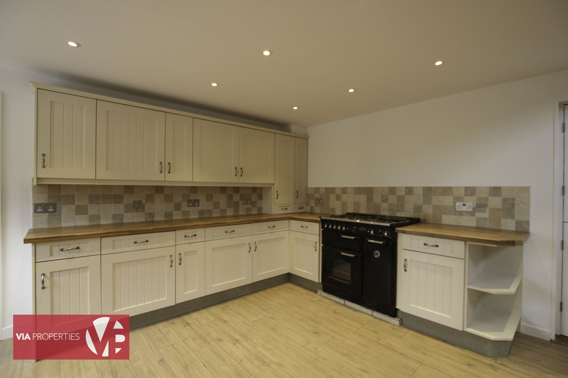 Hammondstreet Road, Cheshunt, Waltham Cross VIA Properties