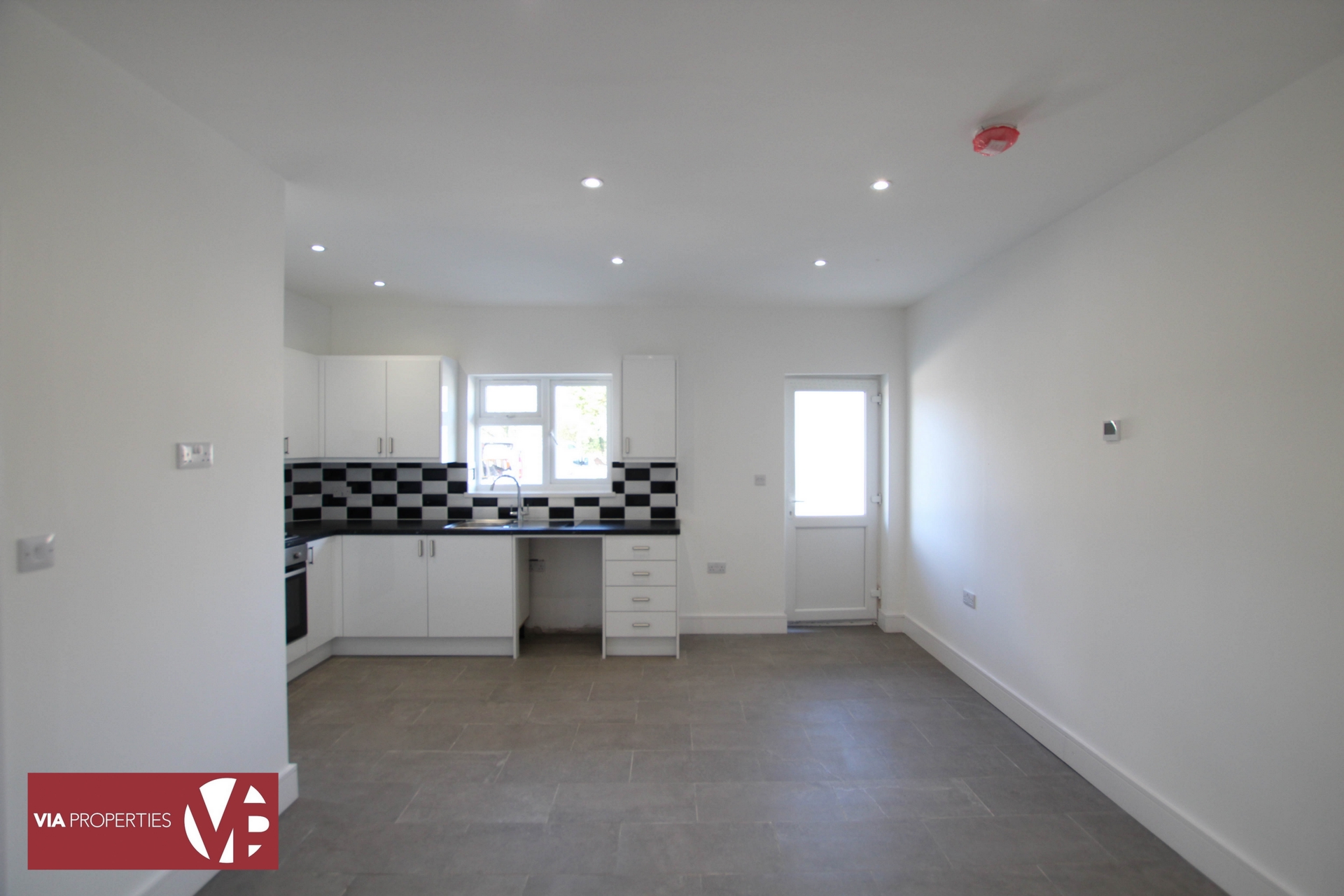 Hoe Lane, Nazeing, Waltham Abbey VIA Properties