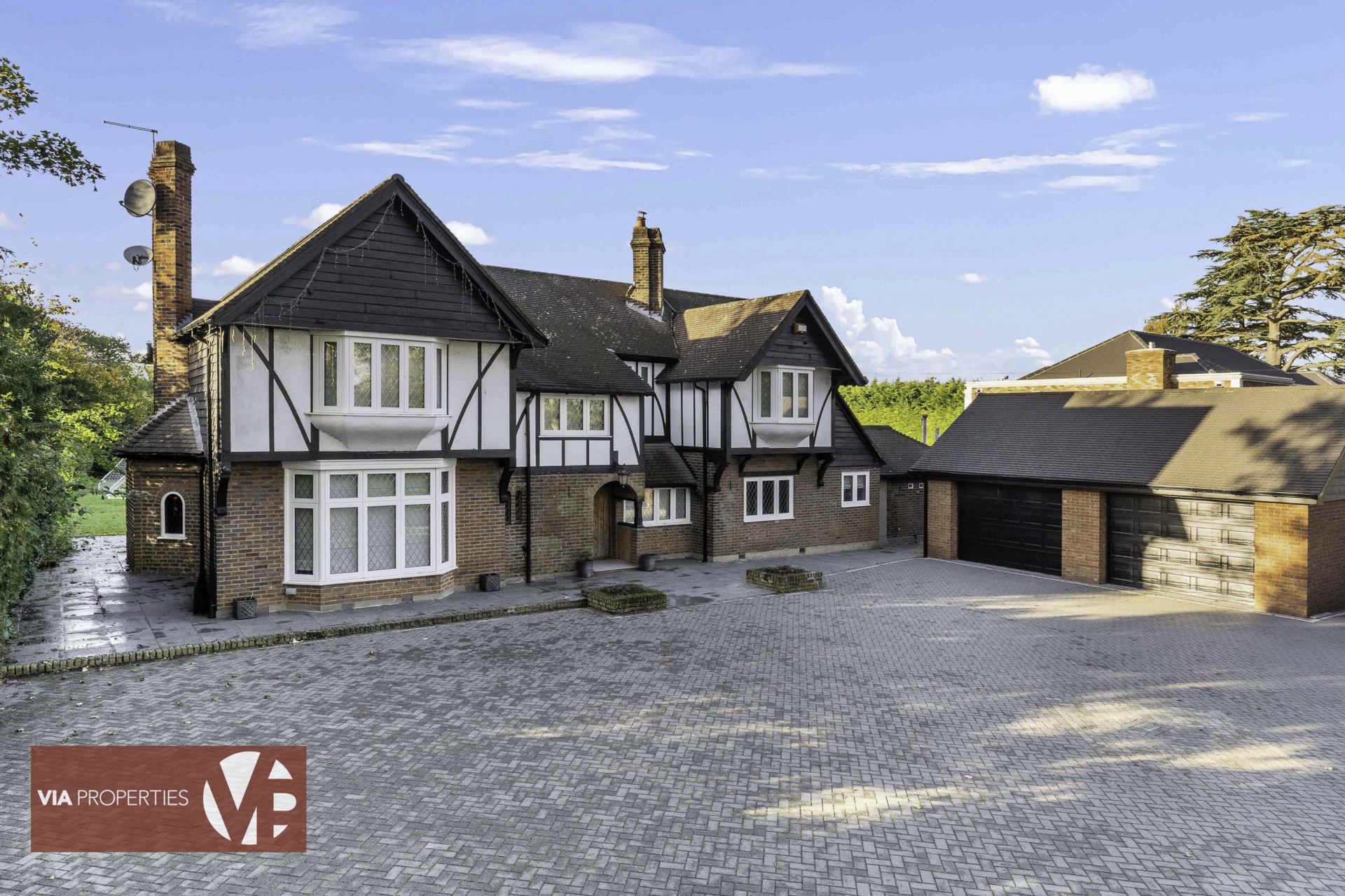 Low Hill Road, Roydon, Harlow VIA Properties